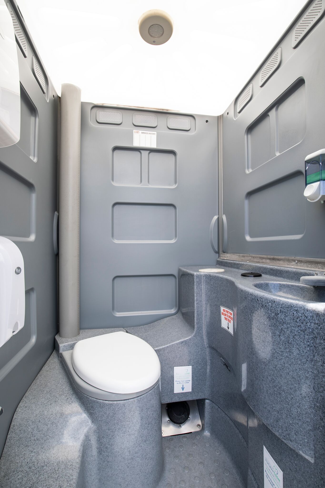 Deluxe - Style Portable Toilets